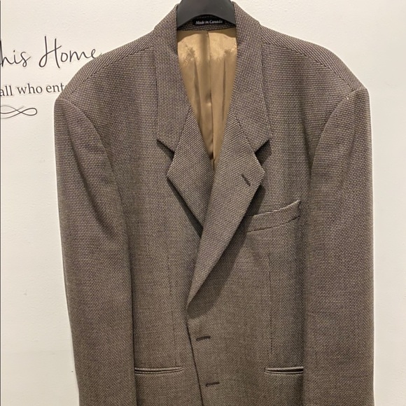 Yves Saint Laurent Sportcoat. Smoke Free home. - Picture 1 of 4